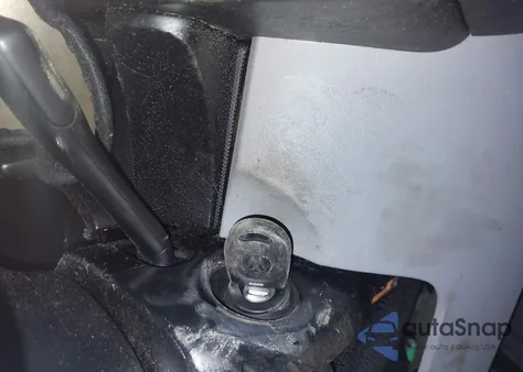 2001 Volkswagen New Beetle Gls from USA, damaged, VIN 3VWCB21C81M441818